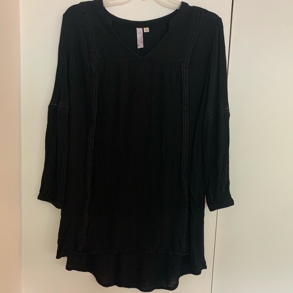 Alya Black V-Neck Long Sleeve Boho Flowy Dress - Picture 2 of 12